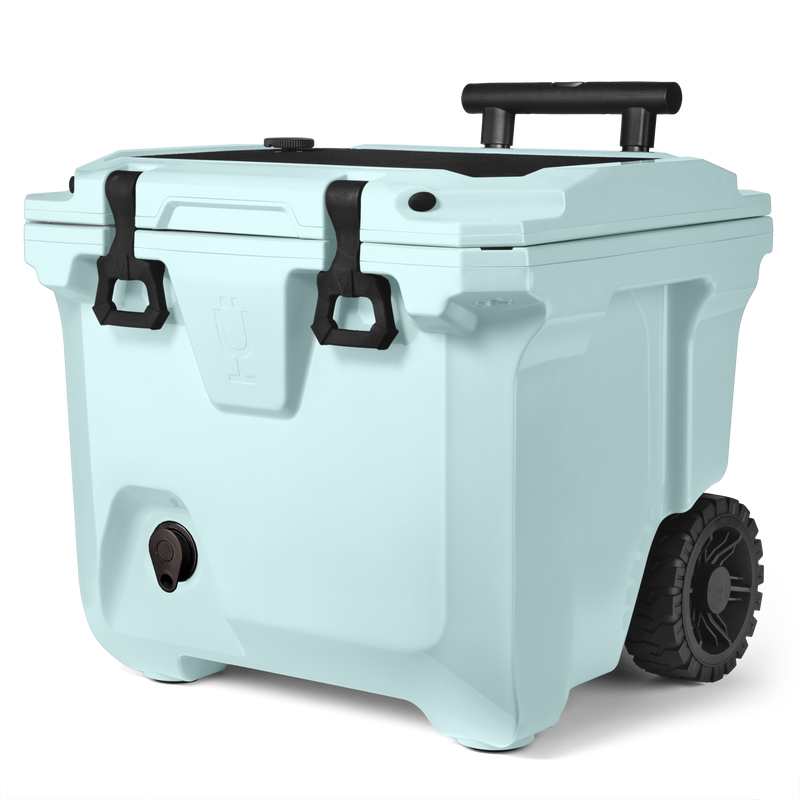 Br Tank 35-Quart Rolling Cooler | Blue Agave - Evening Haul